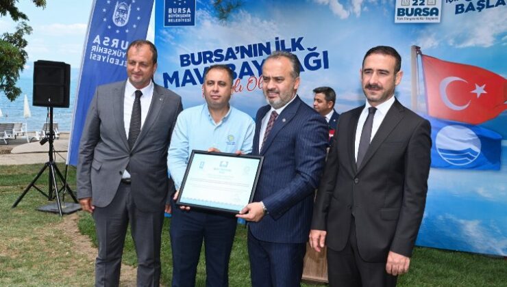 Bursa’da ilk ‘mavi bayrak’ İznik’te dalgalanıyor